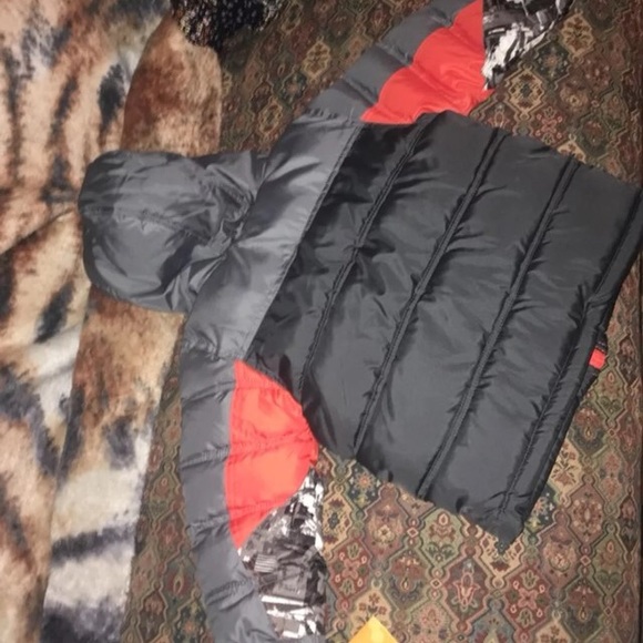 Jacket - Picture 3 of 3